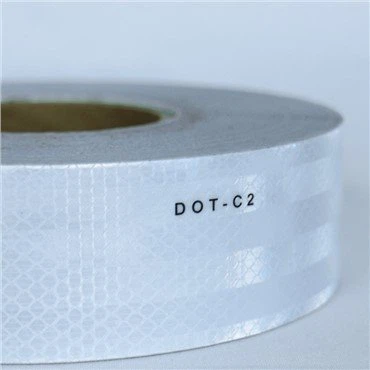 ट्रेलरों के लिए व्हाइट डॉट सी2 रिफ्लेक्टिव टेप